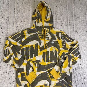 Nike Men’s AOP Nike Sportswear Essential Hoodie Size Medium Baggy Boxy fit